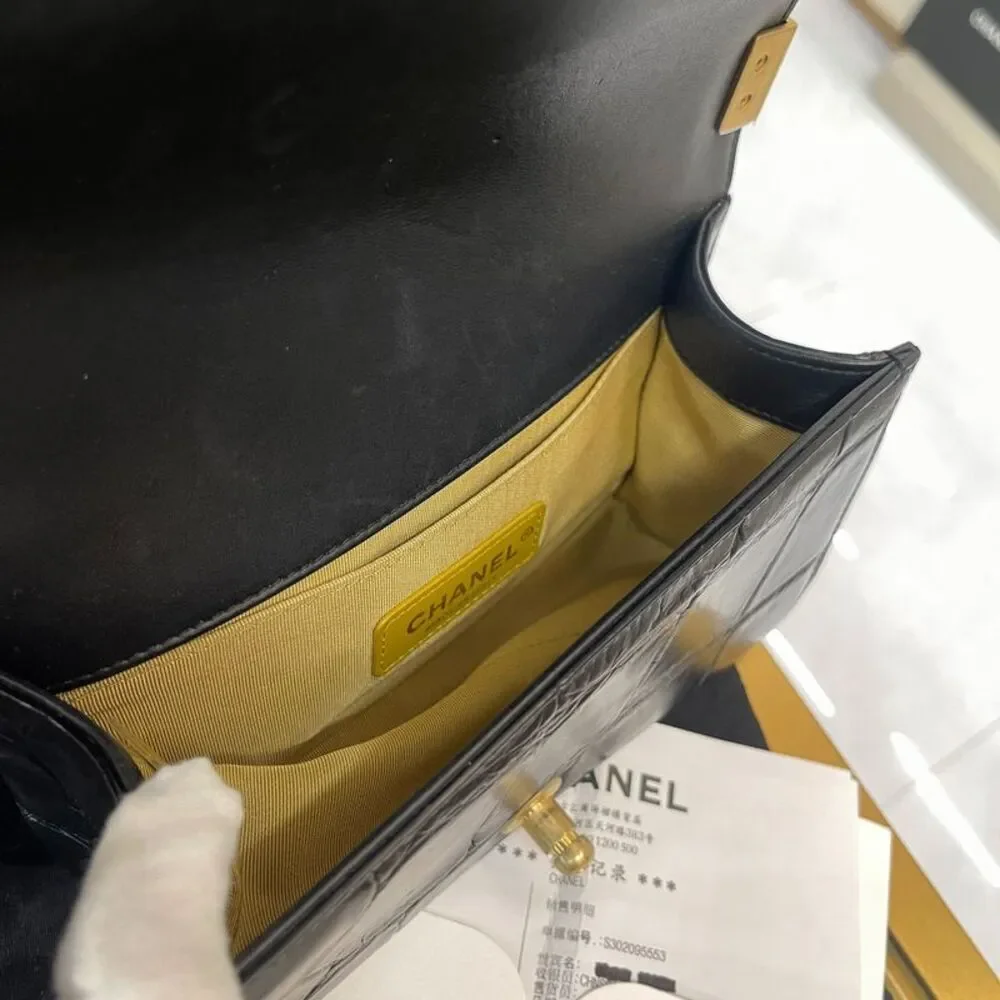 Chanel Women Pre-Loved Bag Very Good Condition